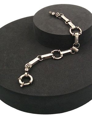 Hand-made bracelet with boltring clasp