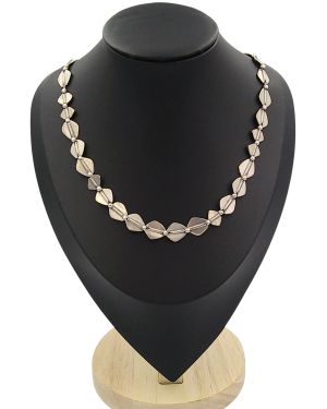 Stylized leaf design necklace