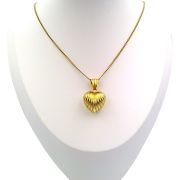 Fluted heart pendant