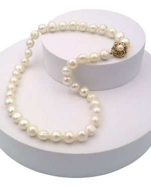 Cultured pearl necklace