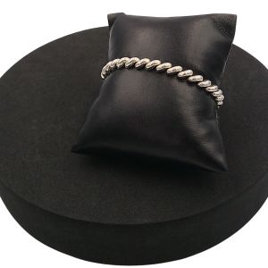 Fancy rivet bracelet
