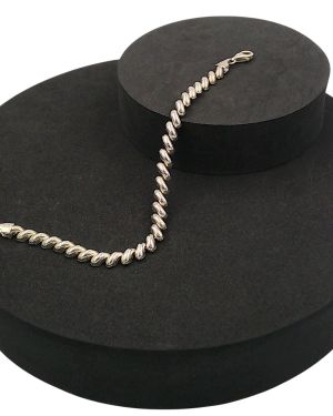 Fancy rivet bracelet